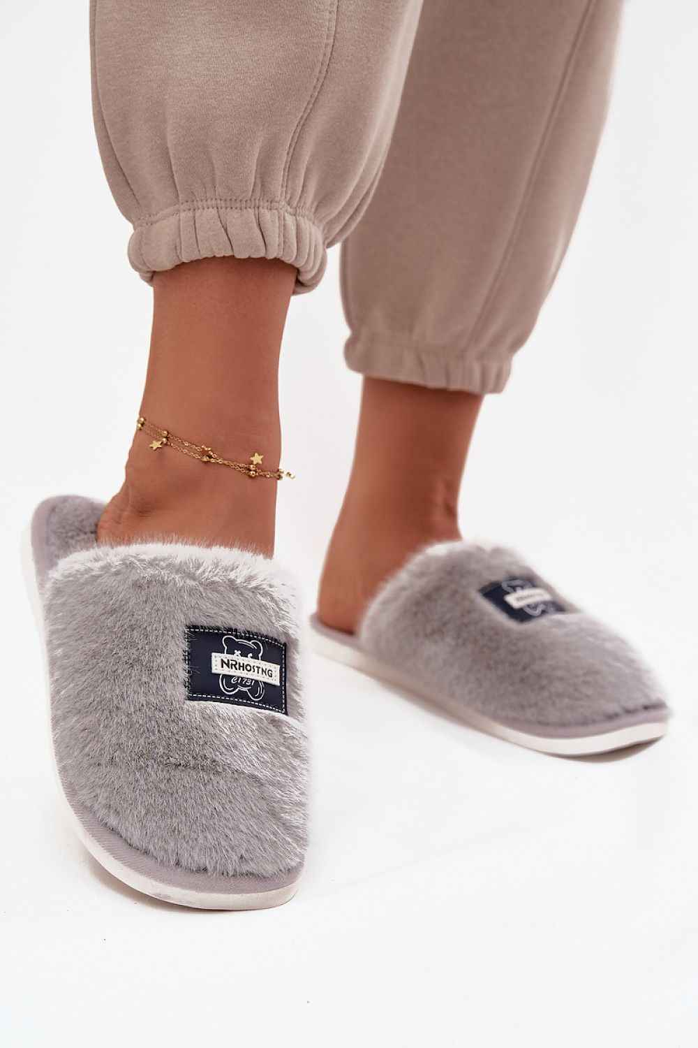 Slippers model 220061